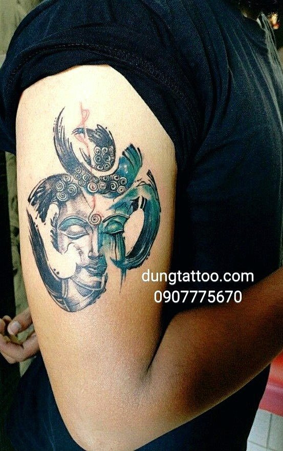 hinh xam phat chu om ma ni thuc hien dung tattoo 0907775670